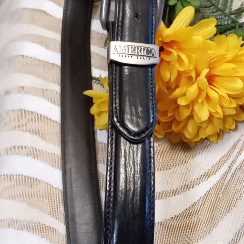 Perry Ellis Leather Belt